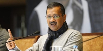 खुद मैदान में उतरे अरविंद केजरीवाल