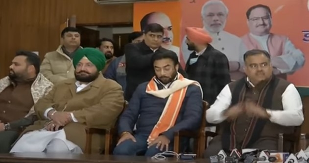 ਕਾਂਗਰਸ ਨੂੰ ਝਟਕਾ-ਟਿਕਟ ਕੱਟੇ ਜਾਣ ਤੋਂ ਬਾਅਦ ਹਰਜੋਤ ਕਮਲ ਨੇ ਫੜ੍ਹਿਆ ‘ਕਮਲ’