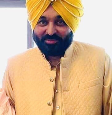 ਲਾੜਾ ਬਣੇ ਮੁੱਖ ਮੰਤਰੀ ਭਗਵੰਤ ਮਾਨ ਦੀ ਪਹਿਲੀ ਤਸਵੀਰ ਆਈ ਸਾਹਮਣੇ