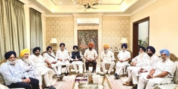 ਅਕਾਲੀ ਦਲ ‘ਚ ਗੁੱਸਾ ਤੇਜ਼: ਸੁਖਬੀਰ ਬਾਦਲ ਨੇ ਬਗਾਵਤ ਨਾਲ ਨਜਿੱਠਣ ਲਈ ਬਣਾਈ ਅਨੁਸ਼ਾਸਨੀ ਕਮੇਟੀ; ਪਾਰਟੀ ਅੰਦਰ ਲੀਡਰਸ਼ਿਪ ਦਾ ਵਿਰੋਧ ਜਾਰੀ ਹੈ