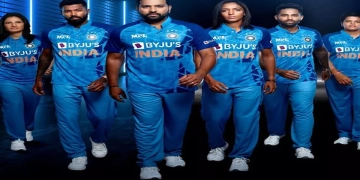विश्व कप के लिए भारतीय क्रिकेट टीम के लिए नई जर्सी को लॉन्च