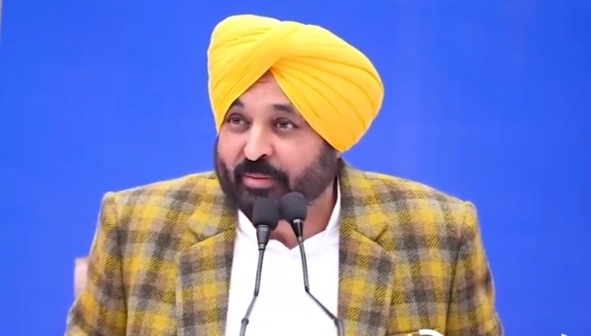 जब सरकारें अपने संस्थान प्राईवेट सैक्टर को बेच रहीं हैं, तब पंजाब सरकार ने प्राईवेट थर्मल प्लांट ख़रीद कर इतिहास रचा : मुख्यमंत्री जब सरकारें अपने संस्थान प्राईवेट सैक्टर को बेच रहीं हैं, तब पंजाब सरकार ने प्राईवेट थर्मल प्लांट ख़रीद कर इतिहास रचा : मुख्यमंत्री