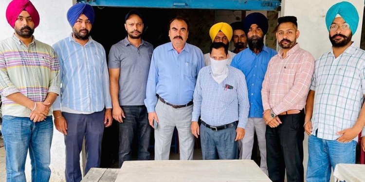 GURDASPUR VIGILANCE NEWS: ਜ਼ਮੀਨ ਦਾ ਇੰਤਕਾਲ ਕਰਨ ਬਦਲੇ 10,000 ਰੁਪਏ ਰਿਸ਼ਵਤ ਲੈਂਦਾ ਪਟਵਾਰੀ ਵਿਜੀਲੈਂਸ ਬਿਊਰੋ ਵੱਲੋਂ ਕਾਬੂ