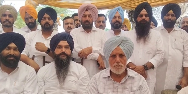 Politics News: ਸੁਖਬੀਰ ਸਿੰਘ ਬਾਦਲ ਦੀ ਪ੍ਰਧਾਨਗੀ ਹੇਠ ਪਾਰਟੀ ਪੂਰਨ ਇਕਜੁੱਟ -ਬਗਾਵਤ ਕਰਨ ਵਾਲਿਆਂ ਪਿੱਛੇ ਵੱਡੀਆਂ ਪਾਰਟੀਆਂ ਦੀ ਸਾਜਿਸ਼ : ਸੇਖੋਂ