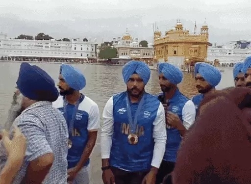 Latest News : ਪੈਰਿਸ ਓਲੰਪਿਕ ‘ਚ ਕਾਂਸੀ ਦਾ ਤਗਮਾ ਜਿੱਤਣ ਤੋਂ ਬਾਅਦ ਭਾਰਤੀ ਪੁਰਸ਼ ਹਾਕੀ ਟੀਮ ਪਹੁੰਚੀ ਅੰਮ੍ਰਿਤਸਰ