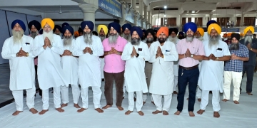 Punjab : ਸ਼੍ਰੋਮਣੀ ਗੁਰਦੁਆਰਾ ਪ੍ਰਬੰਧਕ ਕਮੇਟੀ ਵੱਲੋਂ ਬਾਬਾ ਫਰੀਦ ਜੀ ਦਾ ਜਨਮ ਦਿਹਾੜਾ ਸ਼ਰਧਾ ਤੇ ਸਤਿਕਾਰ ਨਾਲ ਮਨਾਇਆ ਗਿਆ Punjab : ਸ਼੍ਰੋਮਣੀ ਗੁਰਦੁਆਰਾ ਪ੍ਰਬੰਧਕ ਕਮੇਟੀ ਵੱਲੋਂ ਬਾਬਾ ਫਰੀਦ ਜੀ ਦਾ ਜਨਮ ਦਿਹਾੜਾ ਸ਼ਰਧਾ ਤੇ ਸਤਿਕਾਰ ਨਾਲ ਮਨਾਇਆ ਗਿਆ