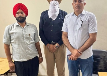 40,000 ਰਿਸ਼ਵਤ ਲੈਂਦਾ ਫਾਇਰ ਅਫ਼ਸਰ Vigilance Bureau ਵੱਲੋਂ ਰੰਗੇ ਹੱਥੀਂ ਕਾਬੂ