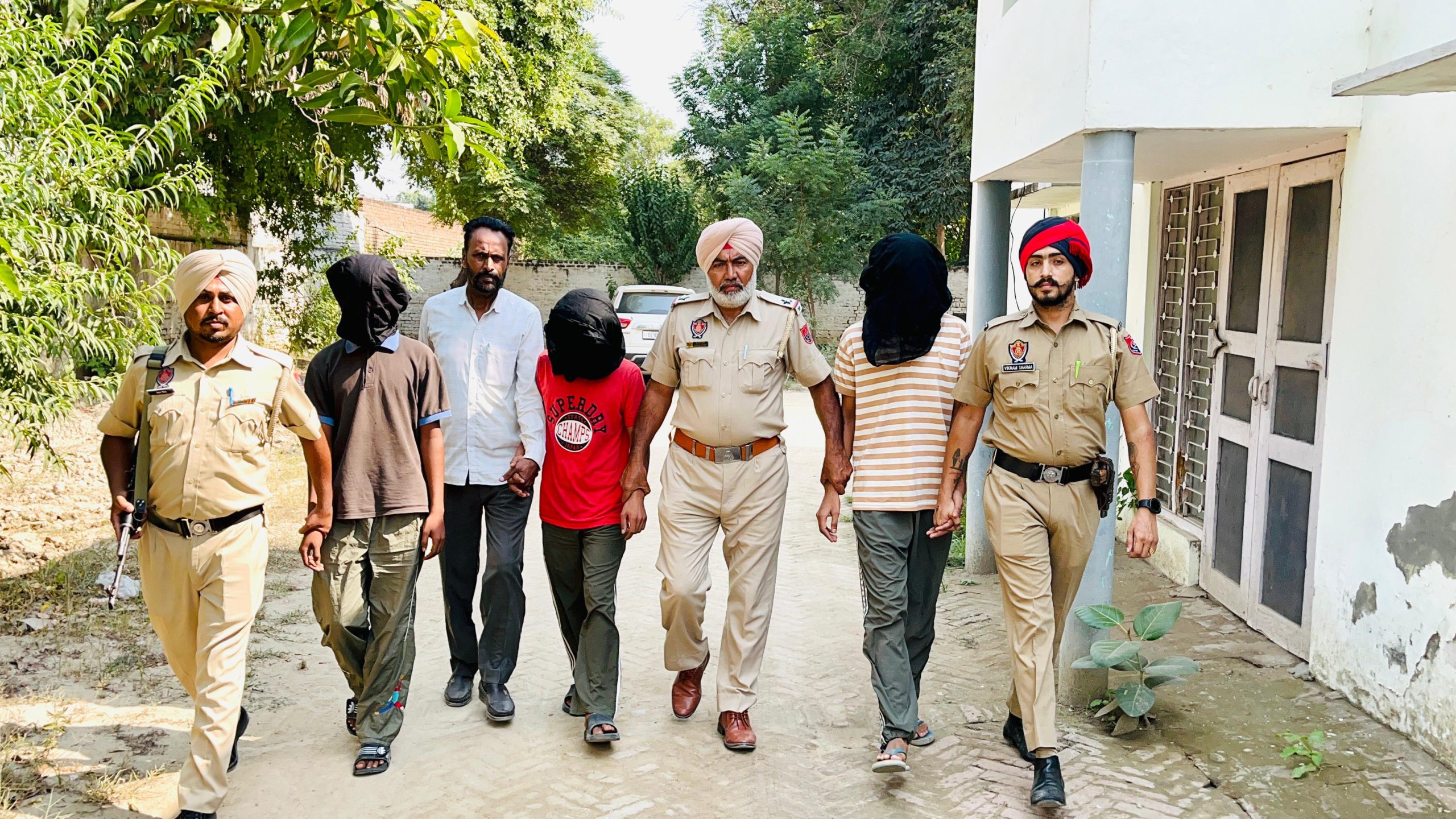 Punjab Police ਨੇ ਗੁਰਪ੍ਰੀਤ ਸਿੰਘ ਹਰੀ ਨੌ ਕਤਲ ਕਾਂਡ ਦੀ ਗੁੱਥੀ ਸੁਲਝਾਈ, ਅਰਸ਼ ਡੱਲਾ ਨਿਕਲਿਆ ਮਾਸਟਰਮਾਈਂਡ; ਰੇਕੀ ਮਾਡਿਊਲ ਦੇ ਤਿੰਨ ਵਿਅਕਤੀ ਕਾਬੂ