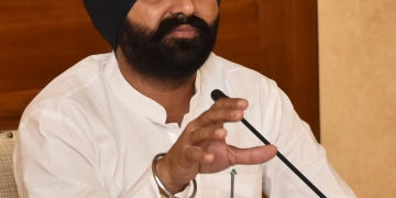 Latest News: ਪੰਚਾਂ ਦਾ ਸਹੁੰ ਚੁੱਕ ਸਮਾਗਮ- ਜ਼ਿਲ੍ਹਾ ਤਰਨ ਤਾਰਨ ਦੇ ਪਿੰਡਾਂ ਦੇ ਵਿਕਾਸ ਲਈ ਗ੍ਰਾਂਟਾਂ ਦੀ ਕੋਈ ਕਮੀ ਨਹੀਂ ਆਉਣ ਦਿੱਤੀ ਜਾਵੇਗੀ: ਲਾਲਜੀਤ ਸਿੰਘ ਭੁੱਲਰ