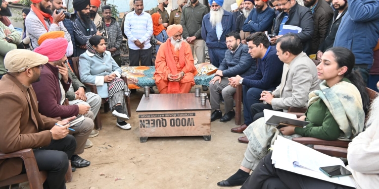 Punjab News: ‘ਬੁੱਢੇ ਦਰਿਆ’ ਨੂੰ ਮੁੜ ਸੁਰਜੀਤ ਕਰਨ ਦਾ ਪ੍ਰੋਜੈਕਟ – ਸਥਾਨਕ ਸਰਕਾਰਾਂ ਮੰਤਰੀ ਡਾ. ਰਵਜੋਤ ਸਿੰਘ ਨੇ ਰਾਜ ਸਭਾ ਮੈਂਬਰ ਸੀਚੇਵਾਲ ਦੀ ਅਗਵਾਈ ਹੇਠ ‘ਕਾਰ ਸੇਵਾ’ ਅਧੀਨ ਸਥਾਪਿਤ ਅਸਥਾਈ ਪੰਪਿੰਗ ਸਟੇਸ਼ਨ ਦਾ ਕੀਤਾ ਨਿਰੀਖਣ