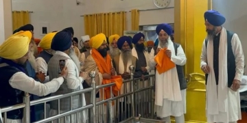 Anandpur Sahib : ਗਿਆਨੀ ਕੁਲਦੀਪ ਸਿੰਘ ਗੜਗੱਜ ਨੇ ਅੰਮ੍ਰਿਤ ਵੇਲੇ ਤਖ਼ਤ ਸ੍ਰੀ ਕੇਸਗੜ੍ਹ ਸਾਹਿਬ ਦੇ ਜਥੇਦਾਰ ਵਜੋਂ ਸੰਭਾਲੀ ਸੇਵਾ Anandpur Sahib : ਗਿਆਨੀ ਕੁਲਦੀਪ ਸਿੰਘ ਗੜਗੱਜ ਨੇ ਅੰਮ੍ਰਿਤ ਵੇਲੇ ਤਖ਼ਤ ਸ੍ਰੀ ਕੇਸਗੜ੍ਹ ਸਾਹਿਬ ਦੇ ਜਥੇਦਾਰ ਵਜੋਂ ਸੰਭਾਲੀ ਸੇਵਾ