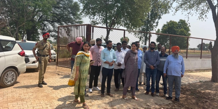 DC ਕੋਮਲ ਮਿੱਤਲ ਨੇ MOHALI ਅਤੇ ਮਾਜਰੀ ਬਲਾਕਾਂ ਵਿੱਚ ਚੱਲ ਰਹੇ ਵਿਕਾਸ ਕਾਰਜਾਂ ਦਾ ਨਿਰੀਖਣ ਕੀਤਾ