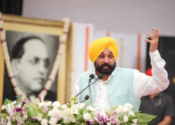 ਕੈਬਨਿਟ ਵਿੱਚ ਛੇ ਅਨੁਸੂਚਿਤ ਜਾਤੀ ਮੰਤਰੀਆਂ, ਪਹਿਲੀ ਵਾਰ ਏ.ਜੀ. ਦਫ਼ਤਰ ਵਿੱਚ ਰਾਖਵਾਂਕਰਨ ਅਤੇ ਐਸ.ਸੀ. ਵਜ਼ੀਫ਼ੇ ਦੀ ਨਿਰਵਿਘਨ ਵੰਡ ਨਾਲ ‘AAP’ ਸਰਕਾਰ ਬਾਬਾ ਸਾਹਿਬ ਦੇ ਸੁਪਨਿਆਂ ਨੂੰ ਸਾਕਾਰ ਕਰ ਰਹੀ ਹੈ: ਮੁੱਖ ਮੰਤਰੀ ਮਾਨ