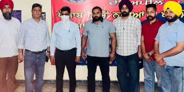 ਭ੍ਰਿਸ਼ਟਾਚਾਰ ਵਿਰੁੱਧ ਜ਼ੀਰੋ ਸਹਿਣਸ਼ੀਲਤਾ : Vigilance Bureau ਨੇ ਵੇਰਕਾ ਪਲਾਂਟ ਦੇ ਸਹਾਇਕ ਮੈਨੇਜਰ ਨੂੰ 25,000 ਰੁਪਏ ਰਿਸ਼ਵਤ ਲੈਂਦਿਆਂ ਕੀਤਾ ਰੰਗੇ ਹੱਥੀਂ ਕਾਬੂ ਭ੍ਰਿਸ਼ਟਾਚਾਰ ਵਿਰੁੱਧ ਜ਼ੀਰੋ ਸਹਿਣਸ਼ੀਲਤਾ : Vigilance Bureau ਨੇ ਵੇਰਕਾ ਪਲਾਂਟ ਦੇ ਸਹਾਇਕ ਮੈਨੇਜਰ ਨੂੰ 25,000 ਰੁਪਏ ਰਿਸ਼ਵਤ ਲੈਂਦਿਆਂ ਕੀਤਾ ਰੰਗੇ ਹੱਥੀਂ ਕਾਬੂ