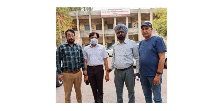 ਠੇਕੇਦਾਰ ਤੋਂ 10 ਫ਼ੀਸਦ ਕਮਿਸ਼ਨ ਮੰਗਣ ਦੇ ਦੋਸ਼ ਵਿੱਚ Vigilance Bureau ਵੱਲੋਂ ਸੁਪਰਡੈਂਟ ਇੰਜੀਨੀਅਰ ਗ੍ਰਿਫ਼ਤਾਰ ਠੇਕੇਦਾਰ ਤੋਂ 10 ਫ਼ੀਸਦ ਕਮਿਸ਼ਨ ਮੰਗਣ ਦੇ ਦੋਸ਼ ਵਿੱਚ Vigilance Bureau ਵੱਲੋਂ ਸੁਪਰਡੈਂਟ ਇੰਜੀਨੀਅਰ ਗ੍ਰਿਫ਼ਤਾਰ