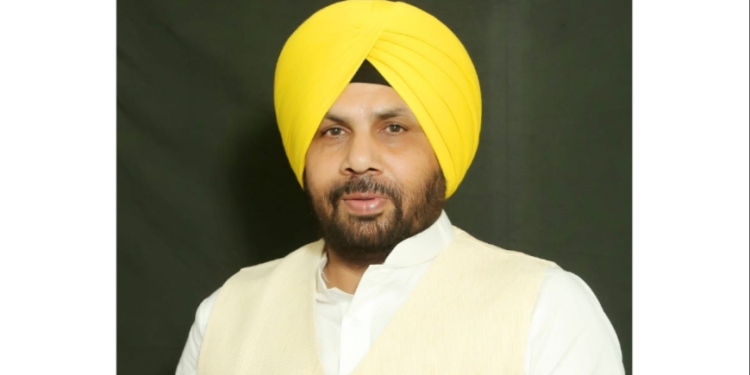 ਲੋਕ ਨਿਰਮਾਣ ਵਿਭਾਗ ਵਲੋਂ ਵੱਖ ਵੱਖ ਸਕੀਮਾਂ ਅਧੀਨ ਕਰਵਾਏ ਜਾ ਰਹੇ ਹਨ ਵਿਕਾਸ ਕਾਰਜ : ਹਰਭਜਨ ਸਿੰਘ ETO ਲੋਕ ਨਿਰਮਾਣ ਵਿਭਾਗ ਵਲੋਂ ਵੱਖ ਵੱਖ ਸਕੀਮਾਂ ਅਧੀਨ ਕਰਵਾਏ ਜਾ ਰਹੇ ਹਨ ਵਿਕਾਸ ਕਾਰਜ : ਹਰਭਜਨ ਸਿੰਘ ETO