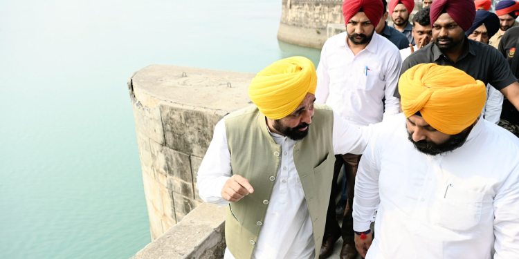 ਮੁੱਖ ਮੰਤਰੀ ਭਗਵੰਤ ਸਿੰਘ ਮਾਨ ਨੰਗਲ ਡੈਮ ਪਹੁੰਚੇ-Punjab ਦੇ ਪਾਣੀਆਂ ਦੀ ਇਕ ਵੀ ਬੂੰਦ ਕਿਸੇ ਹੋਰ ਨੂੰ ਚੋਰੀ ਨਹੀਂ ਕਰਨ ਦੇਵਾਂਗਾ