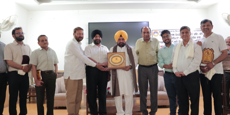 Latest News: ਮਿਹਨਤ ਹੀ ਸਫ਼ਲਤਾ ਦੀ ਕੁੰਜੀ – ਹਰਚੰਦ ਸਿੰਘ ਬਰਸਟ Latest News: ਮਿਹਨਤ ਹੀ ਸਫ਼ਲਤਾ ਦੀ ਕੁੰਜੀ – ਹਰਚੰਦ ਸਿੰਘ ਬਰਸਟ