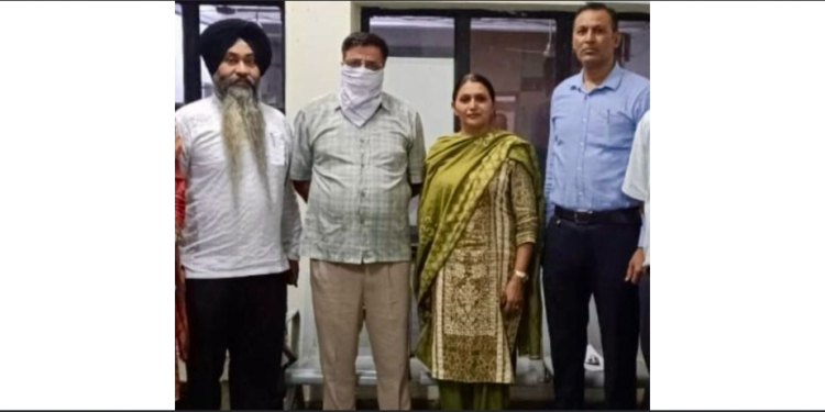ਭ੍ਰਿਸ਼ਟਾਚਾਰ ਵਿਰੁੱਧ ਜ਼ੀਰੋ ਸਹਿਣਸ਼ੀਲਤਾ: 15000 ਰੁਪਏ ਰਿਸ਼ਵਤ ਲੈਂਦਾ ASI, Vigilance Bureau ਵੱਲੋਂ ਕਾਬੂ ਭ੍ਰਿਸ਼ਟਾਚਾਰ ਵਿਰੁੱਧ ਜ਼ੀਰੋ ਸਹਿਣਸ਼ੀਲਤਾ: 15000 ਰੁਪਏ ਰਿਸ਼ਵਤ ਲੈਂਦਾ ASI, Vigilance Bureau ਵੱਲੋਂ ਕਾਬੂ
