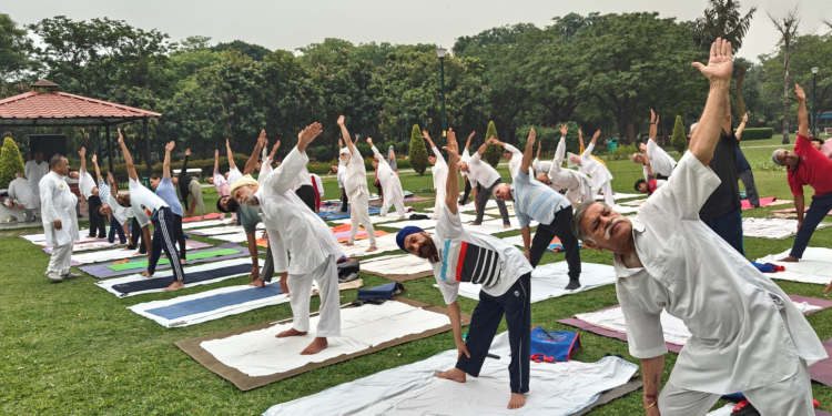 Chandigarh : ਭਾਰਤੀ ਯੋਗ ਸੰਸਥਾਨ ਵੱਲੋਂ ਕੀਤਾ ਗਿਆ ਪੰਜ ਦਿਨਾਂ ਵਿਸ਼ੇਸ਼ ਯੋਗ ਕੈਂਪ ਦਾ ਆਯੋਜਨ