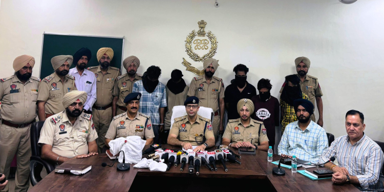 Batala ਪੁਲਿਸ ਵੱਲੋਂ ਆਈ.ਐਸ.ਆਈ ਸਹਾਇਕ ਬੱਬਰ ਖਾਲਸਾ ਇੰਟਰਨੈਸ਼ਨਲ ਦੇ ਕੱਟੜਪੰਥੀ ਗਿਰੋਹ ਦਾ ਪਰਦਾਫਾਸ਼