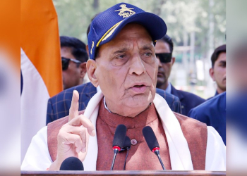 Operation Sindoor ਅਜੇ ਖਤਮ ਨਹੀਂ ਹੋਇਆ,ਇਹ ਸਿਰਫ਼ ਇੱਕ ਟ੍ਰੇਲਰ: ਭੁਜ ਏਅਰਬੇਸ ਪੁੱਜੇ ਰੱਖਿਆ ਮੰਤਰੀ ਰਾਜਨਾਥ ਸਿੰਘ ਦਾ ਵੱਡਾ ਬਿਆਨ