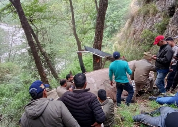 Helicopter Crash: ਉੱਤਰਕਾਸ਼ੀ ‘ਚ ਹੈਲੀਕਾਪਟਰ ਹਾਦਸਾਗ੍ਰਸਤ