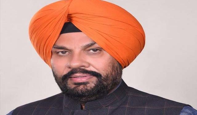 Punjab: ਕੈਬਨਿਟ ਮੰਤਰੀ ਧਾਲੀਵਾਲ ਨੇ ਕੇਂਦਰ ਅੱਗੇ ਸ੍ਰੀ ਕਰਤਾਰਪੁਰ ਸਾਹਿਬ ਲਾਂਘਾ ਮੁੜ ਖੋਲਣ ਦੀ ਰੱਖੀ ਮੰਗ Punjab: ਕੈਬਨਿਟ ਮੰਤਰੀ ਧਾਲੀਵਾਲ ਨੇ ਕੇਂਦਰ ਅੱਗੇ ਸ੍ਰੀ ਕਰਤਾਰਪੁਰ ਸਾਹਿਬ ਲਾਂਘਾ ਮੁੜ ਖੋਲਣ ਦੀ ਰੱਖੀ ਮੰਗ