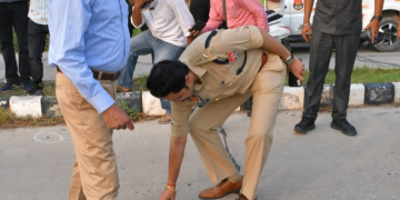 Patiala Police ਦਾ ਬਦਮਾਸ਼ ਨਾਲ ਮੁਕਾਬਲਾ, ਸਨਸਨੀਖ਼ੇਜ਼ ਵਾਰਦਾਤ ਨੂੰ ਅੰਜਾਮ ਦੇਣ ਦੀ ਤਿਆਰੀ ‘ਚ ਸੀ ਗੋਲਡੀ ਢਿੱਲੋਂ ਗੈਂਗ ਦਾ ਮੈਂਬਰ Patiala Police ਦਾ ਬਦਮਾਸ਼ ਨਾਲ ਮੁਕਾਬਲਾ, ਸਨਸਨੀਖ਼ੇਜ਼ ਵਾਰਦਾਤ ਨੂੰ ਅੰਜਾਮ ਦੇਣ ਦੀ ਤਿਆਰੀ ‘ਚ ਸੀ ਗੋਲਡੀ ਢਿੱਲੋਂ ਗੈਂਗ ਦਾ ਮੈਂਬਰ