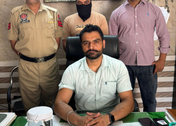 CIA staff ਵੱਲੋਂ 1 ਦੋਸ਼ੀ ਨੂੰ ਗ੍ਰਿਫਤਾਰ ਕਰ ਇੱਕ ਨਜ਼ਾਇਜ਼ ਹਥਿਆਰ ਪਿਸਟਲ .32 ਬੋਰ ਸਮੇਤ 03 ਰੌਂਦ ਜਿੰਦਾ ਕੀਤਾ ਬ੍ਰਾਮਦ CIA staff ਵੱਲੋਂ 1 ਦੋਸ਼ੀ ਨੂੰ ਗ੍ਰਿਫਤਾਰ ਕਰ ਇੱਕ ਨਜ਼ਾਇਜ਼ ਹਥਿਆਰ ਪਿਸਟਲ .32 ਬੋਰ ਸਮੇਤ 03 ਰੌਂਦ ਜਿੰਦਾ ਕੀਤਾ ਬ੍ਰਾਮਦ