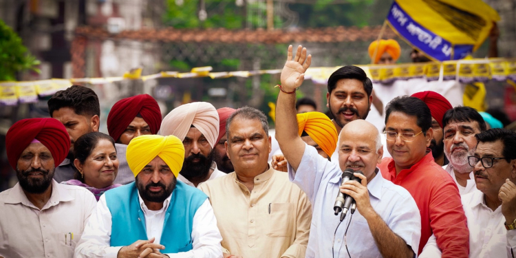‘AAP’ ਦਾ ਰੋਡ ਸ਼ੋਅ: ਕੰਮ ਦੀ ਰਾਜਨੀਤੀ ਨੂੰ ਵੋਟ ਪਾਉਣ ਲਈ LUDHIANA ਪੱਛਮੀ ਦਾ ਦਿਲੋਂ ਧੰਨਵਾਦ