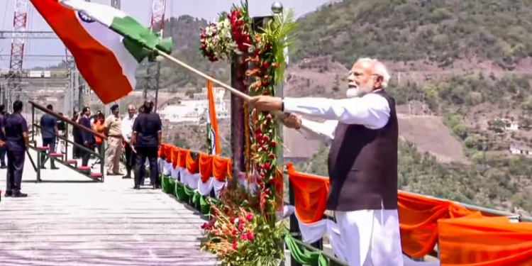PM ਮੋਦੀ ਨੇ ਚਨਾਬ ਆਰਚ ਪੁਲ ਦਾ ਕੀਤਾ ਉਦਘਾਟਨ