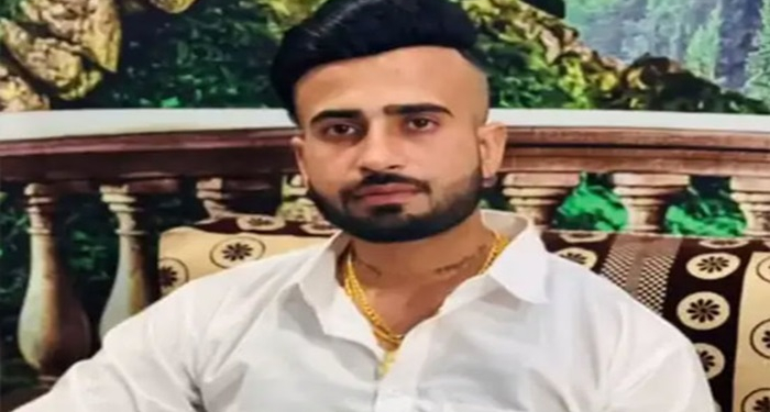 ਦੋ ਦਿਨ ਪਹਿਲਾਂ Italy ਤੋਂ ਆਏ ਨੌਜਵਾਨ ਦੀ ਮਿਲੀ ਲਾਸ਼: ਪਿਓ ASI ਅਤੇ ਮਾਂ ਹੈ ਪਿੰਡ ਦੀ ਸਰਪੰਚ ਦੋ ਦਿਨ ਪਹਿਲਾਂ Italy ਤੋਂ ਆਏ ਨੌਜਵਾਨ ਦੀ ਮਿਲੀ ਲਾਸ਼: ਪਿਓ ASI ਅਤੇ ਮਾਂ ਹੈ ਪਿੰਡ ਦੀ ਸਰਪੰਚ