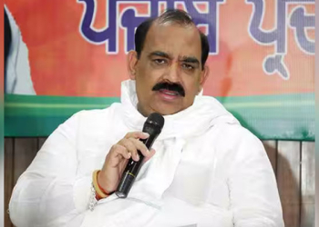 BJP Punjab ਦੇ ਕਾਰਜਕਾਰੀ ਪ੍ਰਧਾਨ ਨੇ ਕਿਹਾ ਪਾਰਟੀ 117 ਸੀਟਾਂ ‘ਤੇ ਇਕੱਲੇ ਲੜੇਗੀ ਚੋਣਾਂ: ਜਾਖੜ ਨੇ ਅਕਾਲੀ-ਭਾਜਪਾ ਗੱਠਜੋੜ ਦੀ ਕੀਤੀ ਸੀ ਵਕਾਲਤ