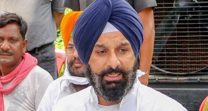 Majithia ਨੇ ਜ਼ਮਾਨਤ ਲਈ ਸੁਪਰੀਮ ਕੋਰਟ ਦਾ ਦਰਵਾਜ਼ਾ ਖੜਕਾਇਆ Majithia ਨੇ ਜ਼ਮਾਨਤ ਲਈ ਸੁਪਰੀਮ ਕੋਰਟ ਦਾ ਦਰਵਾਜ਼ਾ ਖੜਕਾਇਆ
