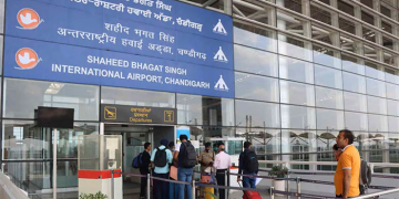 Chandigarh: ਇੰਡੀਗੋ ਉਡਾਣ ਨੂੰ ਬੰਬ ਨਾਲ ਉਡਾਉਣ ਦੀ ਮਿਲੀ ਧਮਕੀ: ਟਾਇਲਟ ‘ਚ ਮਿਲੀ ਸਲਿੱਪ