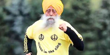 Fauja Singh ਪੰਜ ਤੱਤਾਂ ‘ਚ ਹੋਏ ਵਿਲੀਨ: CM ਮਾਨ ਅਤੇ ਗਵਰਨਰ ਨੇ ਦਿੱਤੀ ਸ਼ਰਧਾਂਜਲੀ Fauja Singh ਪੰਜ ਤੱਤਾਂ ‘ਚ ਹੋਏ ਵਿਲੀਨ: CM ਮਾਨ ਅਤੇ ਗਵਰਨਰ ਨੇ ਦਿੱਤੀ ਸ਼ਰਧਾਂਜਲੀ