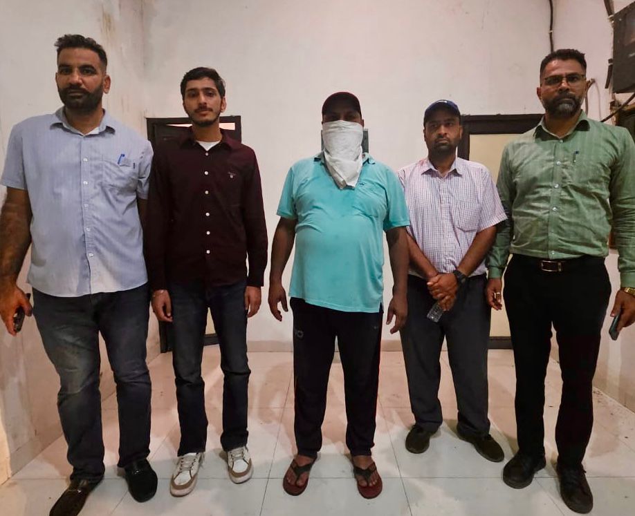 12000 ਰੁਪਏ ਰਿਸ਼ਵਤ ਲੈਂਦਾ ਸਹਾਇਕ Sub-Inspector Vigilance Bureau ਵੱਲੋਂ ਕਾਬੂ