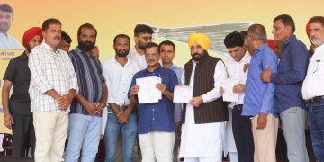 GUJARAT ਵਿੱਚ BJP ਦਾ ਅਹੰਕਾਰ ਅਤੇ ਭ੍ਰਿਸ਼ਟਾਚਾਰ ਆਪਣੇ ਸ਼ਿਖਰ ‘ਤੇ, ਜਨਤਾ ਦਾ ਗੁੱਸਾ ਹੀ ਇਸ ਅਹੰਕਾਰੀ ਸਰਕਾਰ ਦਾ ਅੰਤ ਕਰੇਗਾ – KEJRIWAL 