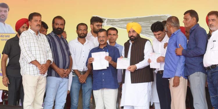 GUJARAT ਵਿੱਚ BJP ਦਾ ਅਹੰਕਾਰ ਅਤੇ ਭ੍ਰਿਸ਼ਟਾਚਾਰ ਆਪਣੇ ਸ਼ਿਖਰ ‘ਤੇ, ਜਨਤਾ ਦਾ ਗੁੱਸਾ ਹੀ ਇਸ ਅਹੰਕਾਰੀ ਸਰਕਾਰ ਦਾ ਅੰਤ ਕਰੇਗਾ – KEJRIWAL 