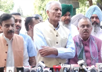 BJP ਦੇ ਵਫਦ ਨੇ ਪੰਜਾਬ ਗਵਰਨਰ ਨਾਲ ਕੀਤੀ ਮੁਲਾਕਾਤ, ਪੜ੍ਹੋ ਕੀ ਮੁੱਦਾ ਚੁੱਕਿਆ