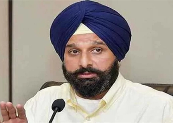 Bikram Majithia ਨੂੰ ਮਜੀਠਾ ਦਫ਼ਤਰ ਲੈ ਕੇ ਪੁੱਜੀ ਵਿਜੀਲੈਂਸ, ਕਰੀਬ 1 ਘੰਟਾ ਕੀਤੀ ਪੁੱਛਗਿੱਛ