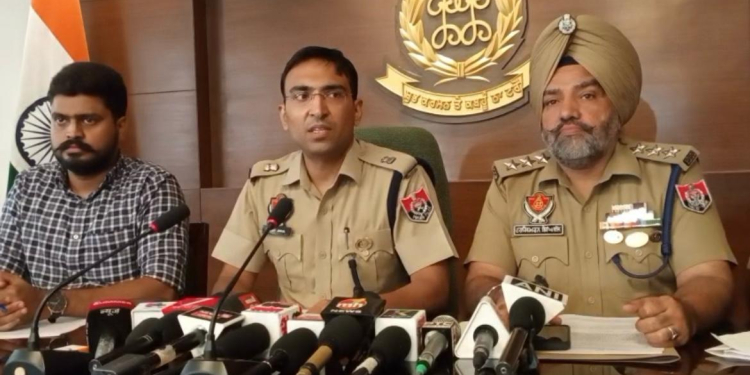 ਯੁੱਧ ਨਸ਼ਿਆਂ ਵਿਰੁੱਧ; Mohali Police ਨੂੰ ਫਿਰ ਮਿਲੀ ਵੱਡੀ ਸਫਲਤਾ ਯੁੱਧ ਨਸ਼ਿਆਂ ਵਿਰੁੱਧ; Mohali Police ਨੂੰ ਫਿਰ ਮਿਲੀ ਵੱਡੀ ਸਫਲਤਾ