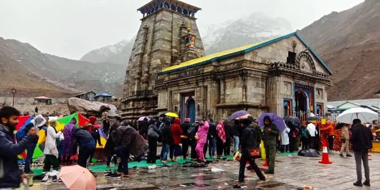 kedarnath Yatra: ਭਾਰੀ ਮੀਂਹ ਨੇ ਵਧਾਈਆਂ ਸ਼ਰਧਾਲੂਆਂ ਦੀਆਂ ਮੁਸ਼ਕਲਾਂ kedarnath Yatra: ਭਾਰੀ ਮੀਂਹ ਨੇ ਵਧਾਈਆਂ ਸ਼ਰਧਾਲੂਆਂ ਦੀਆਂ ਮੁਸ਼ਕਲਾਂ