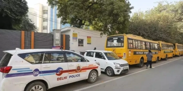 Delhi ਦੇ ਤਿੰਨ ਸਕੂਲਾਂ ਨੂੰ ਮਿਲ਼ੀ ਬੰਬ ਦੀ ਧਮਕੀ