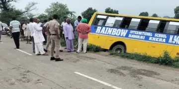 Haryana ਖੇਤਾਂ ‘ਚ ਪਲਟੀ ਸਕੂਲੀ ਬੱਚਿਆਂ ਨਾਲ ਭਰੀ ਬੱਸ Haryana ਖੇਤਾਂ ‘ਚ ਪਲਟੀ ਸਕੂਲੀ ਬੱਚਿਆਂ ਨਾਲ ਭਰੀ ਬੱਸ