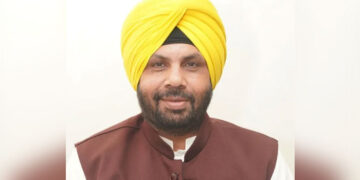 Political News: ਕੇਂਦਰ ਨੇ ਪੰਜਾਬ ਦੇ ਮੰਤਰੀ ETO ਨੂੰ ਅਮਰੀਕਾ ਜਾਣ ਲਈ ਨਹੀਂ ਦਿੱਤੀ ਇਜਾਜ਼ਤ, ਪੜ੍ਹੋ ਵੇਰਵਾ