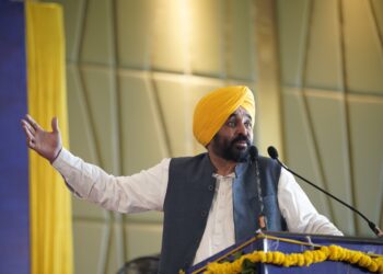 PUNJAB: ਨਸ਼ਿਆਂ ਵਿਰੁੱਧ ਜੰਗ ਦੇ ‘ਜਰਨੈਲ’ ਬਣ ਕੇ ਪਿੰਡਾਂ ਤੇ ਸ਼ਹਿਰਾਂ ਦੀ ਰਾਖੀ ਕਰਨਗੇ ਡਿਫੈਂਸ ਕਮੇਟੀਆਂ ਦੇ ਮੈਂਬਰ-ਮੁੱਖ ਮੰਤਰੀ