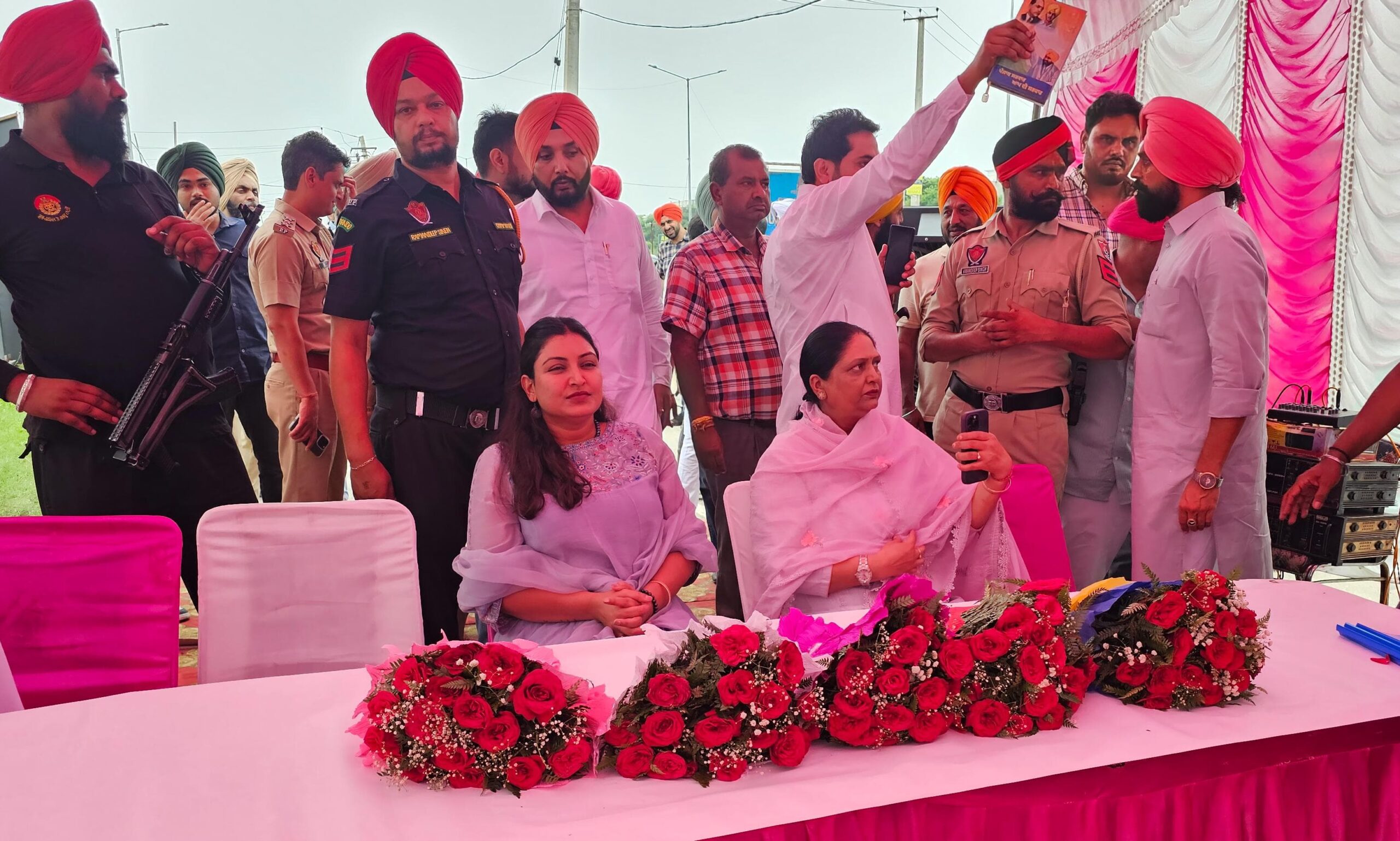 ਵਿਧਾਇਕ ਅਨਮੋਲ ਗਗਨ ਮਾਨ ਨੇ Kharar ਵਾਸੀਆਂ ਲਈ 22 ਕਰੋੜ ਰੁਪਏ ਦੇ ਨਹਿਰੀ ਜਲ ਸਪਲਾਈ ਪ੍ਰੋਜੈਕਟ ਦੀ ਉਸਾਰੀ ਦੀ ਸ਼ੁਰੂਆਤ ਕੀਤੀ