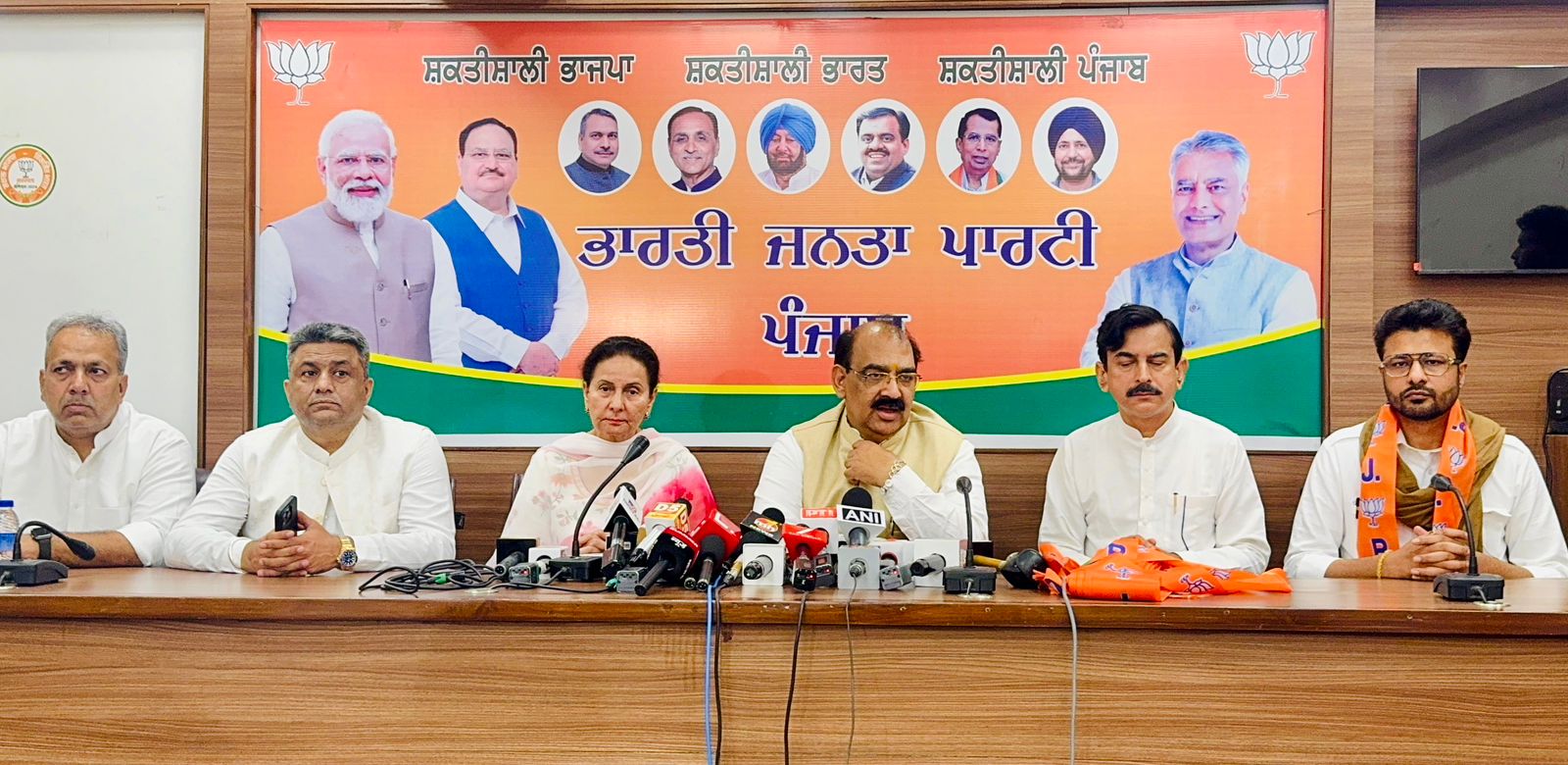 ਸਰਪੰਚ ਯੂਨੀਅਨ ਦੇ ਪ੍ਰਧਾਨ ਕਰੁਨ ਕੌੜਾ ਨੇ ਫੜਿਆ BJP ਦਾ ਪੱਲਾ